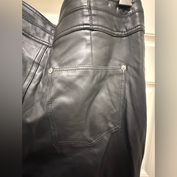 Free People. We the Free Vegan Leather CRVY Lace Front Pants. Size 28. - Picture 6 of 11